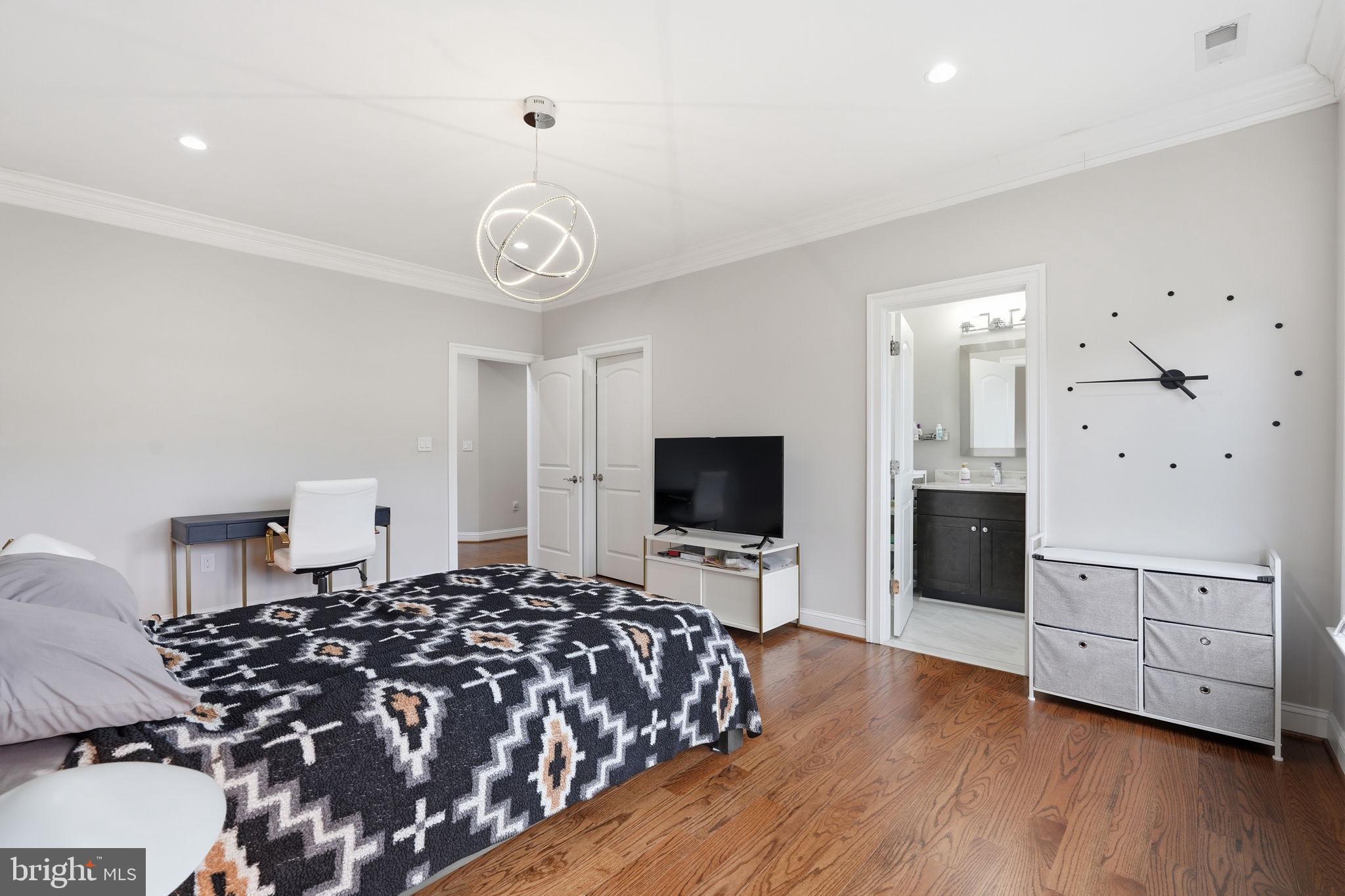 2525 Flint Hill Road Vienna, VA 22181 - Photo 35 of 66