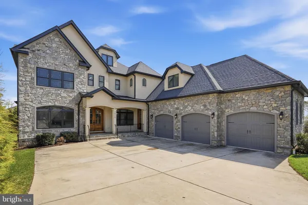 $2,350,000 | 2525 Flint Hill Road, Vienna, VA 22181