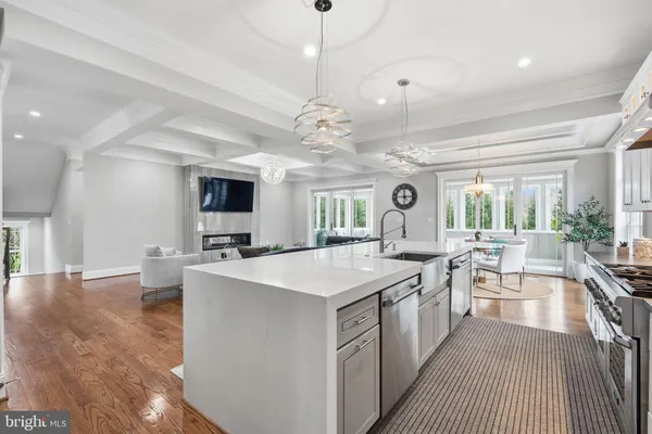 $2,350,000 | 2525 Flint Hill Road, Vienna, VA 22181