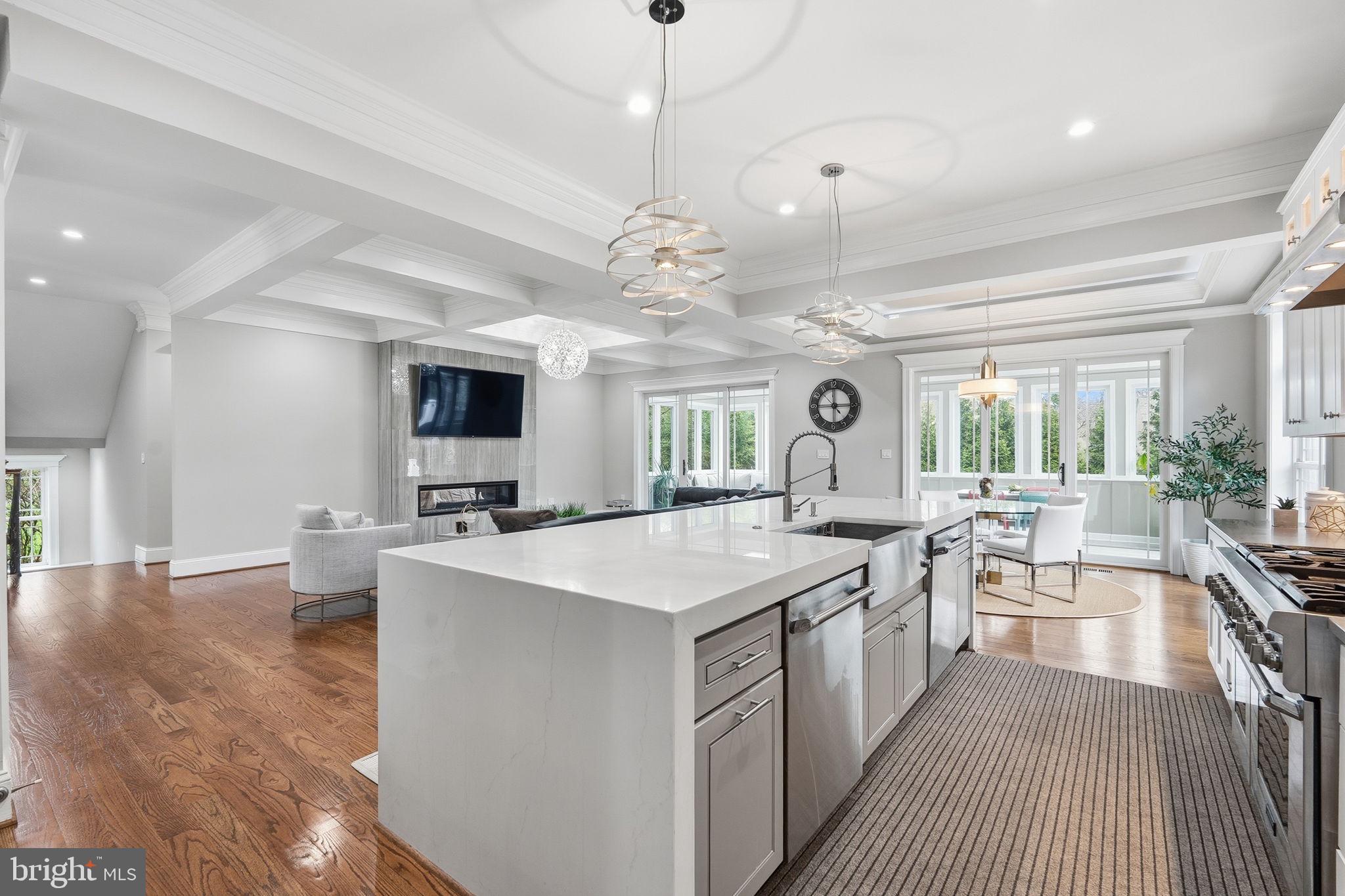 2525 Flint Hill Road Vienna, VA 22181 - Photo 9 of 66