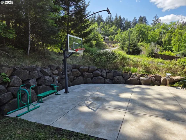 $650,000 | 6715 Ivy Street, Springfield, OR 97478