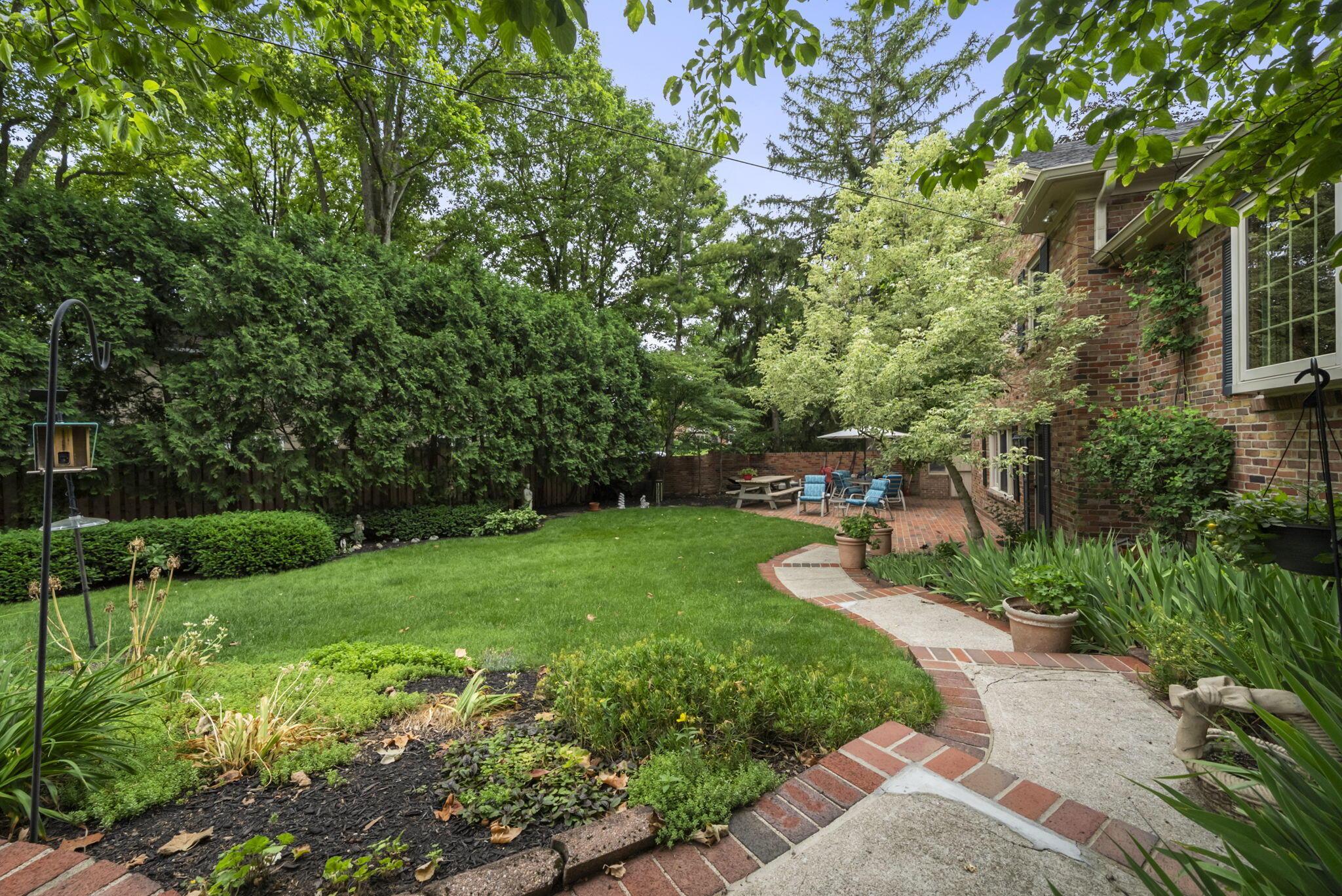 2315 Haverford Road Columbus, OH 43220 - Photo 77 of 99