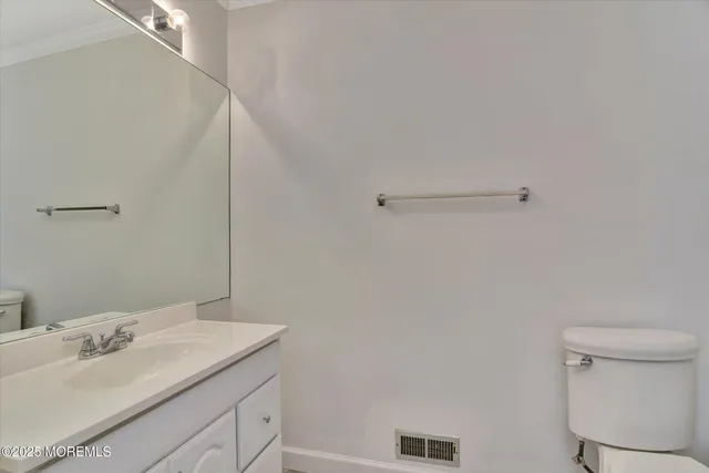 $3,900 | 15 Pimlico, West Long Branch, NJ 07764