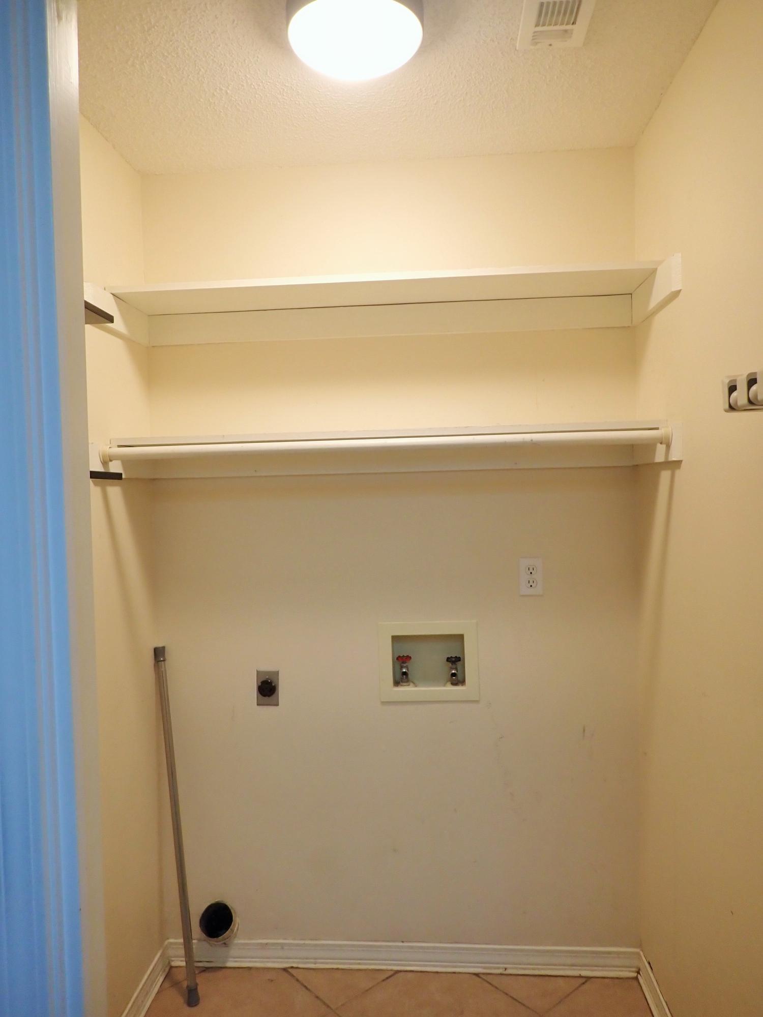 303 Sheldon Court Crestview, FL 32539 - Photo 27 of 45 a view of a closet