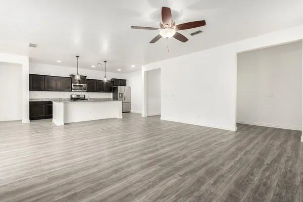 $2,800 | 1035 Carlsbad Drive, San Tan Valley, AZ 85140