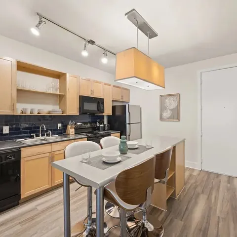 $1,449 | 810 West St Johns Avenue, Unit 1083, Austin, TX 78752