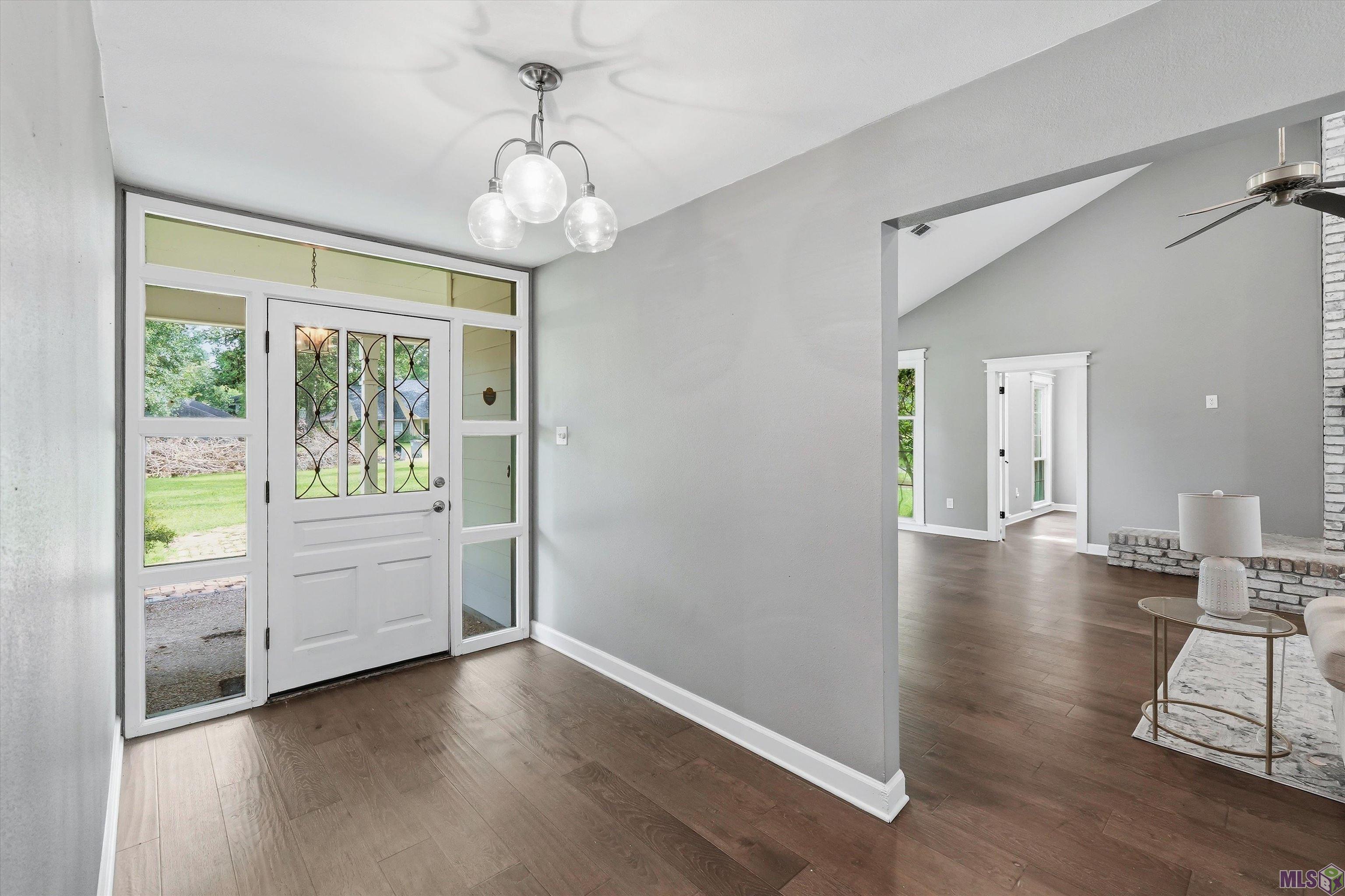 16425 Coliseum Avenue Baton Rouge, LA 70816 - Photo 4 of 27