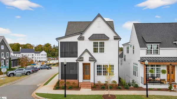 $925,000 | 130 Silver Hill Street, Spartanburg, SC 29302