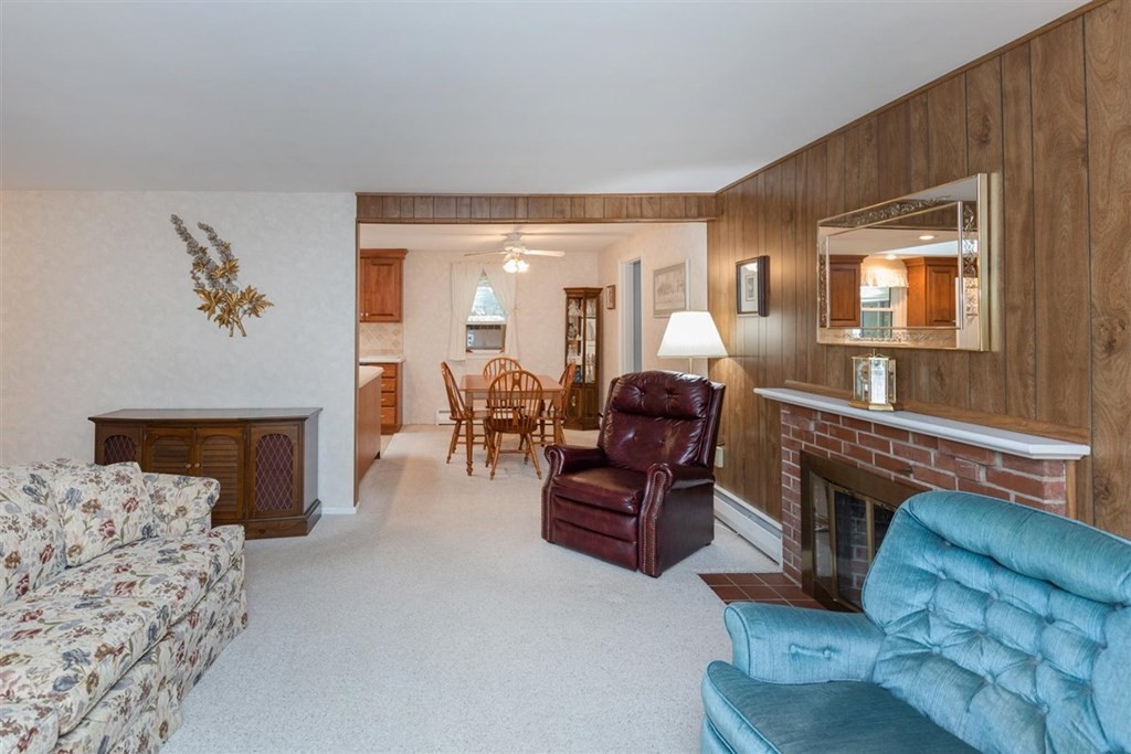 10 Patricia Road Peabody, MA 01960 - Photo 3 of 30 Gallery Image 3