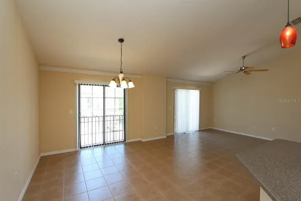 $1,850 | 16433 Kingletridge Avenue, Lithia, FL 33547