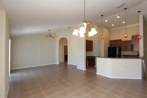 $1,850 | 16433 Kingletridge Avenue, Lithia, FL 33547