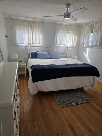 $759,000 | 14 Lincoln Road, Hampton Bays, NY 11946