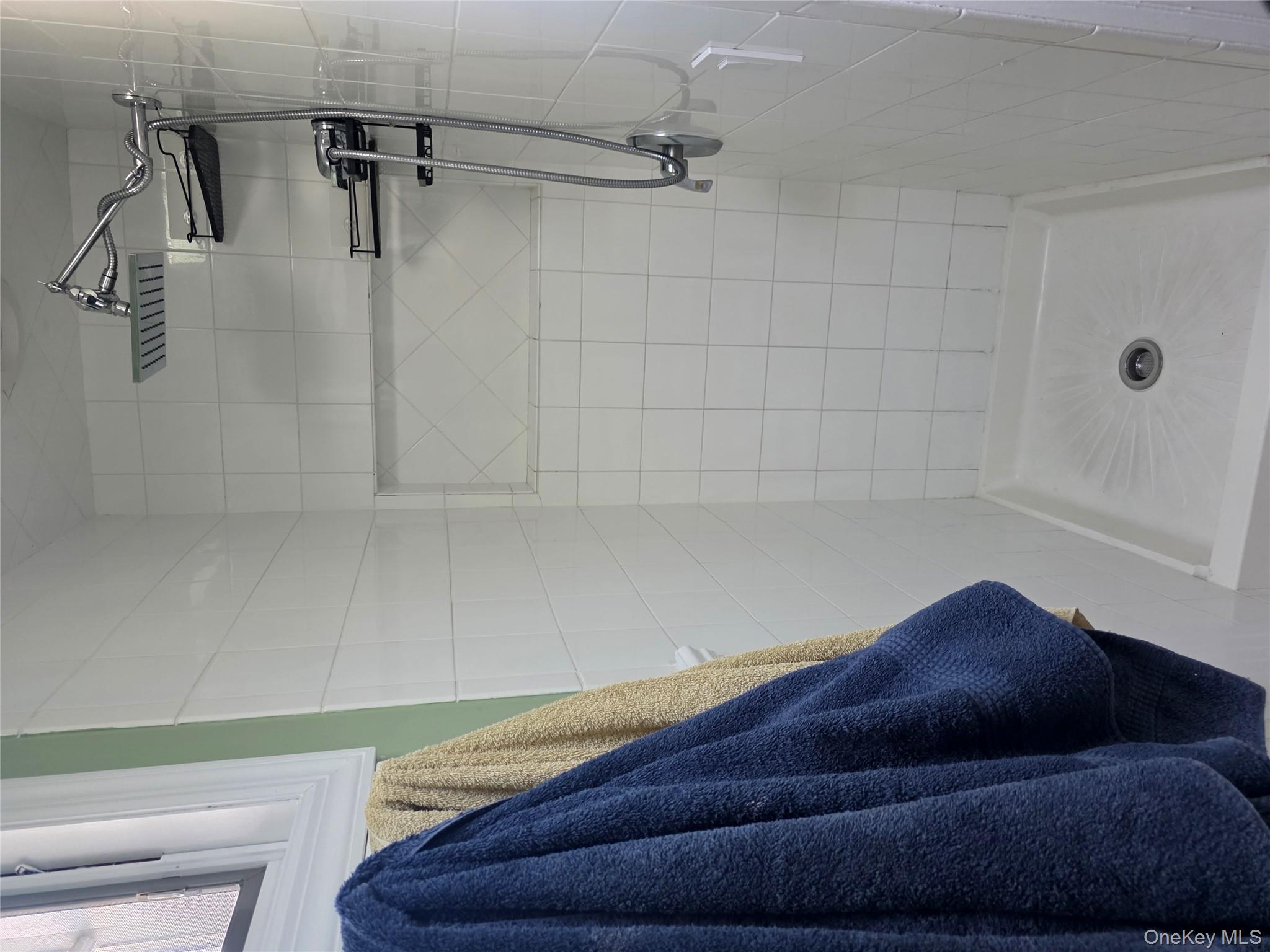 14 Lincoln Road Hampton Bays, NY 11946 - Photo 14 of 21