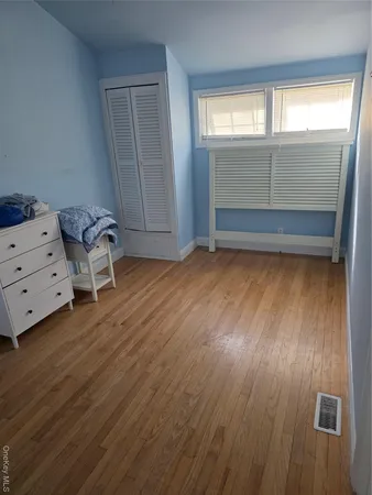 $759,000 | 14 Lincoln Road, Hampton Bays, NY 11946