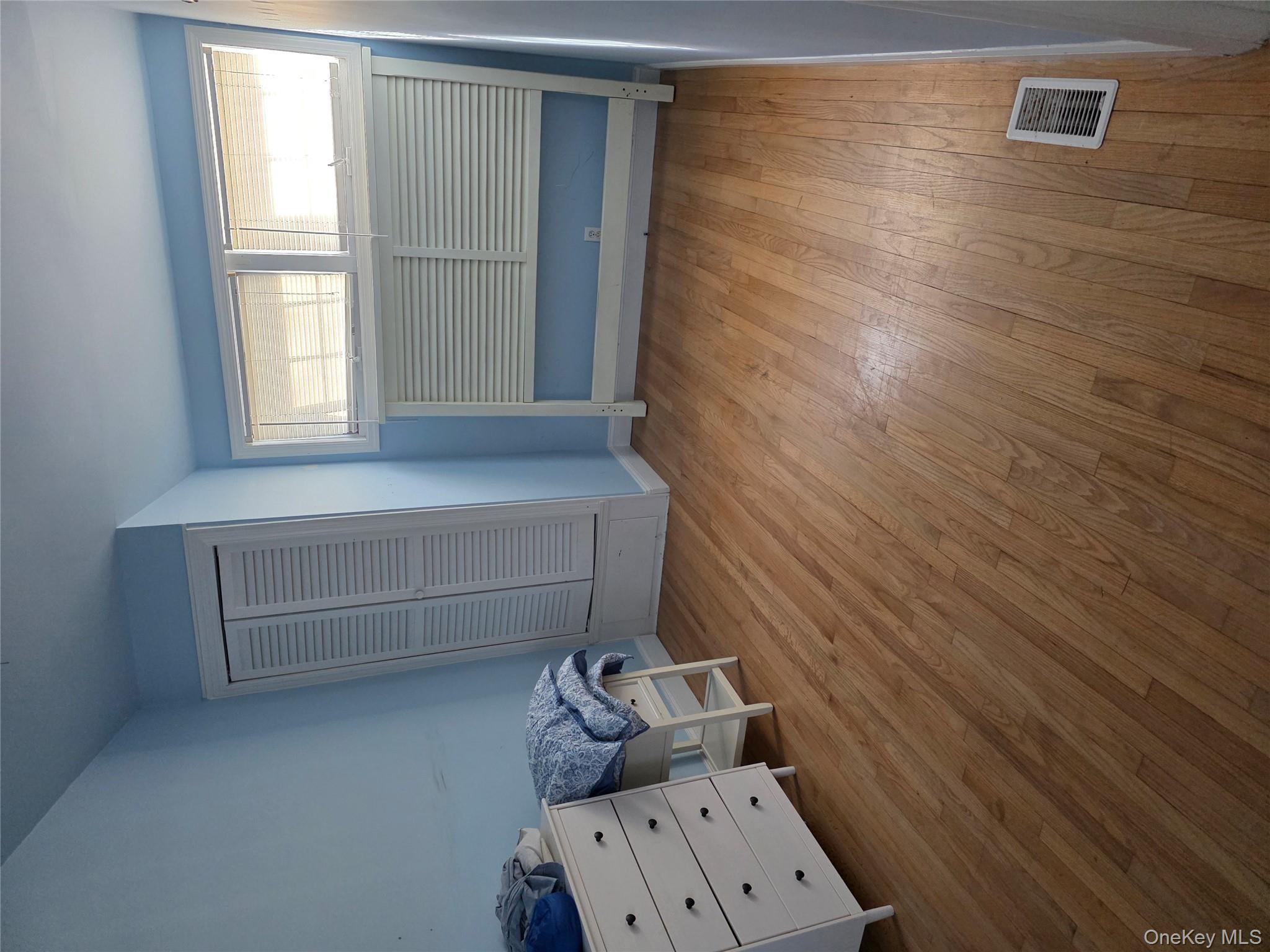 14 Lincoln Road Hampton Bays, NY 11946 - Photo 15 of 21