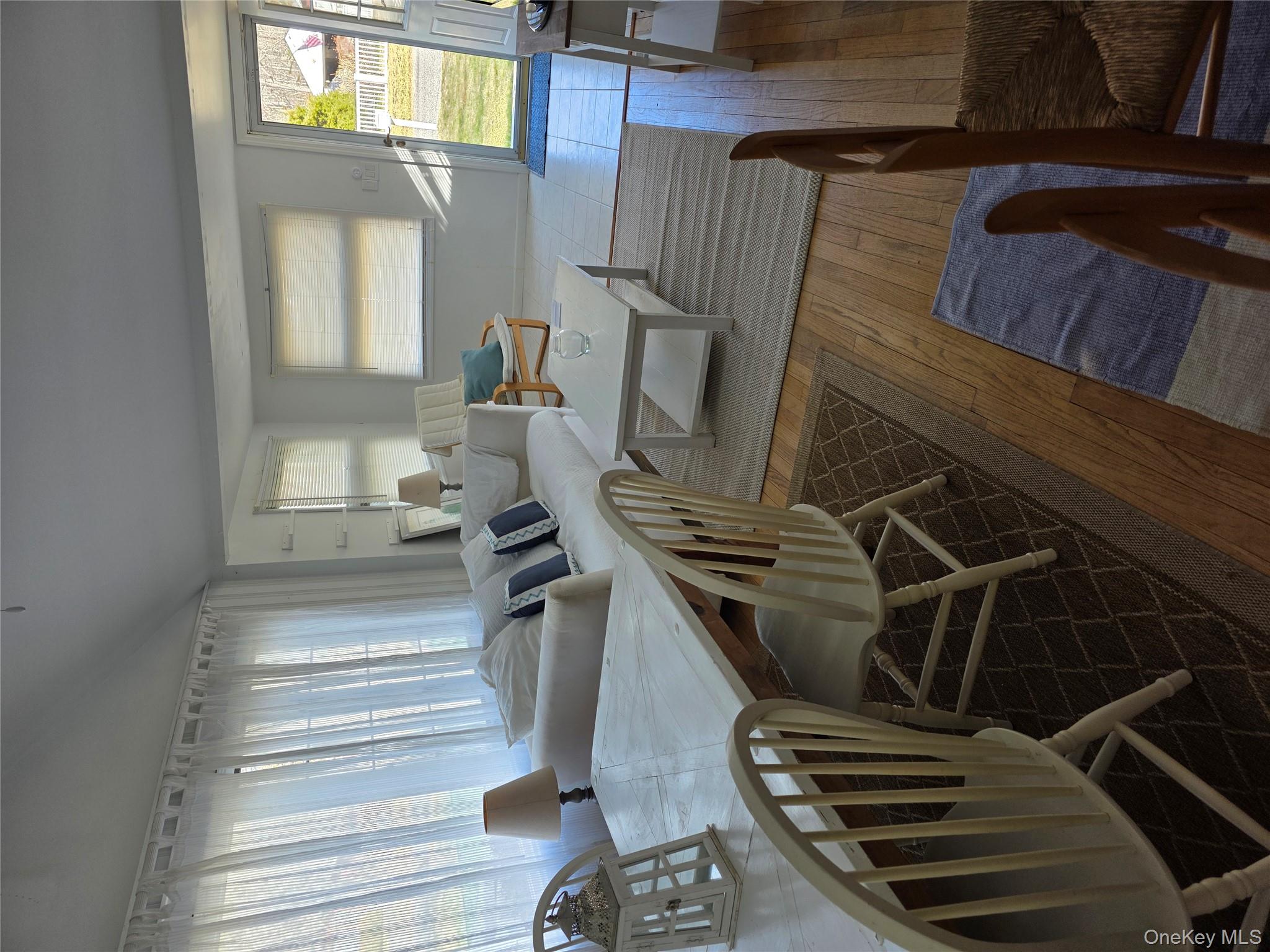 14 Lincoln Road Hampton Bays, NY 11946 - Photo 5 of 21