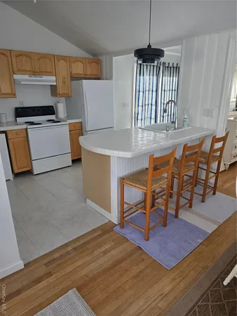 $759,000 | 14 Lincoln Road, Hampton Bays, NY 11946