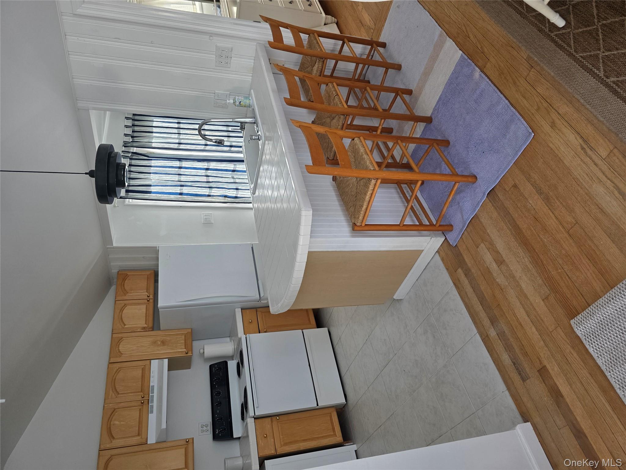 14 Lincoln Road Hampton Bays, NY 11946 - Photo 7 of 21