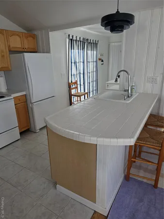 $759,000 | 14 Lincoln Road, Hampton Bays, NY 11946