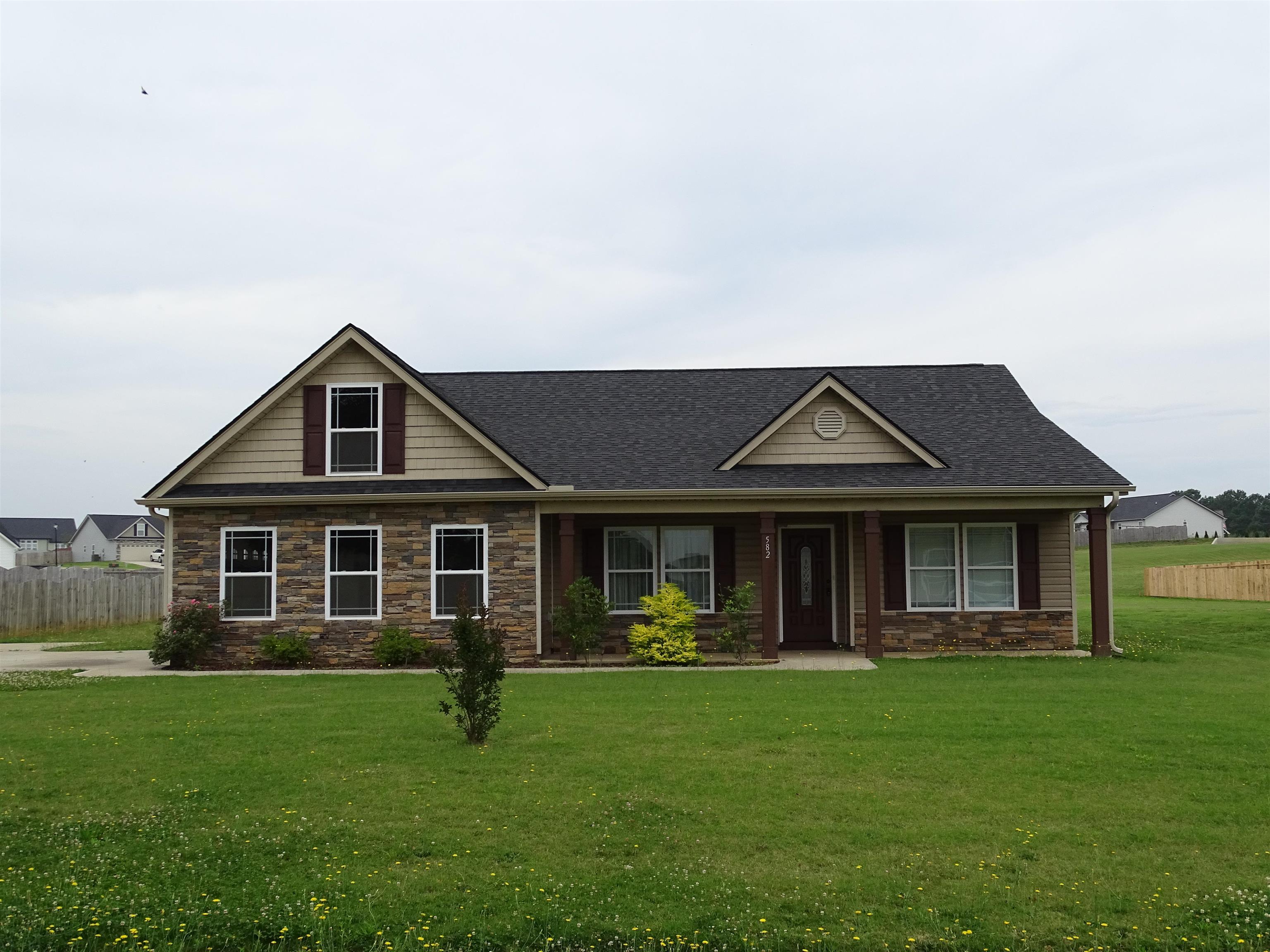 582 Berry Road Boiling Springs, SC 29316 - Photo 1 of 28
