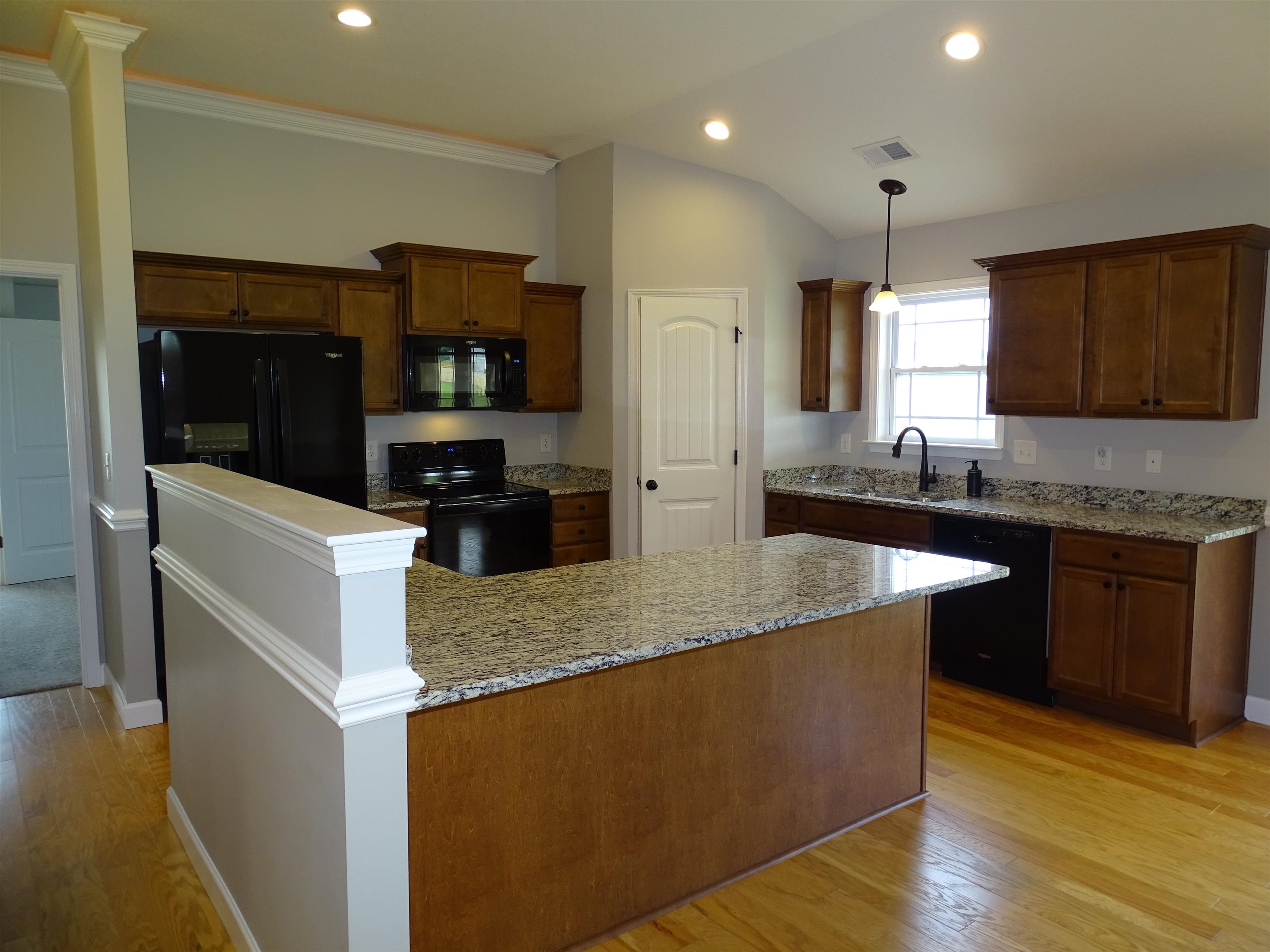 582 Berry Road Boiling Springs, SC 29316 - Photo 2 of 28