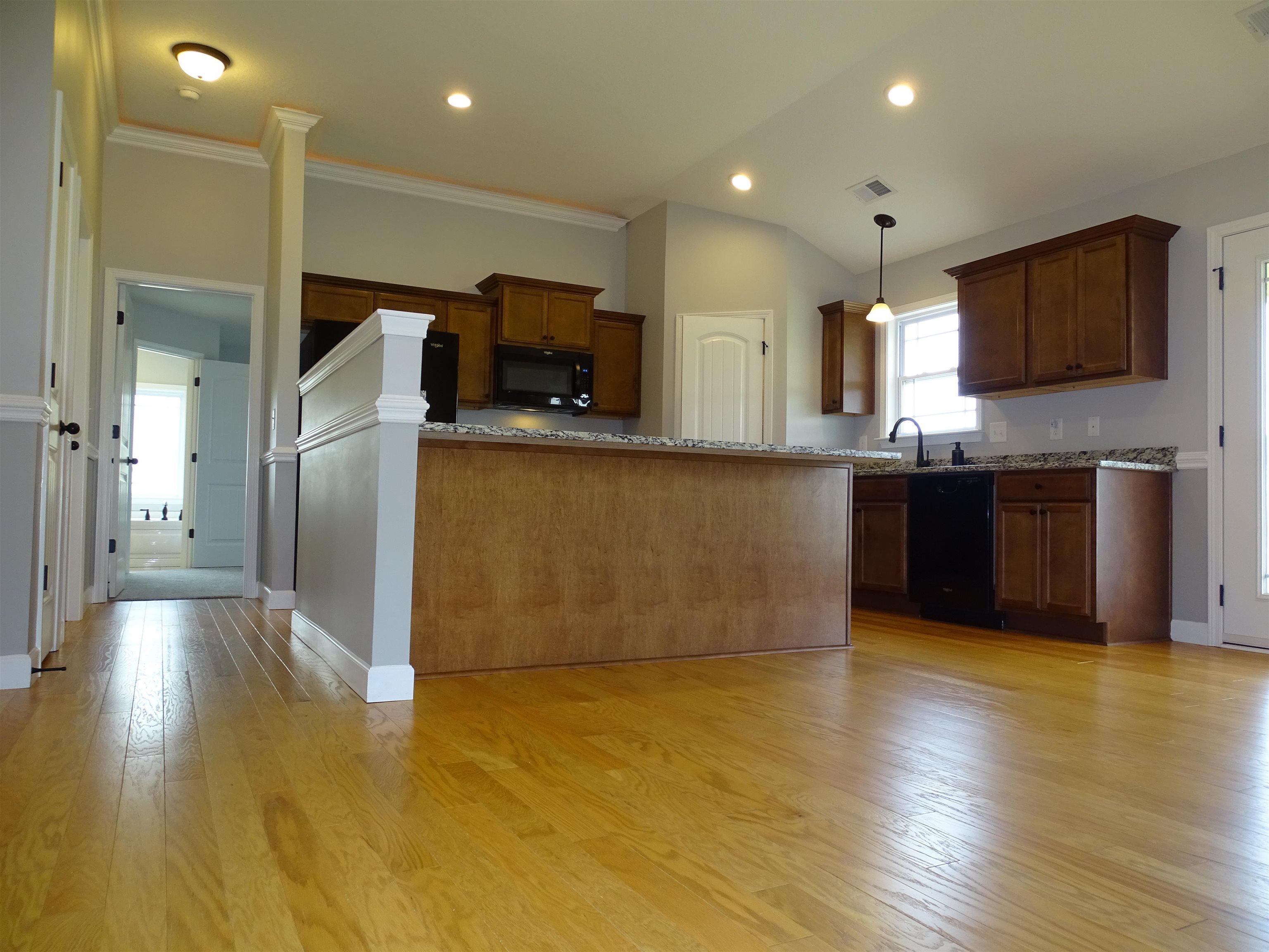 582 Berry Road Boiling Springs, SC 29316 - Photo 3 of 28