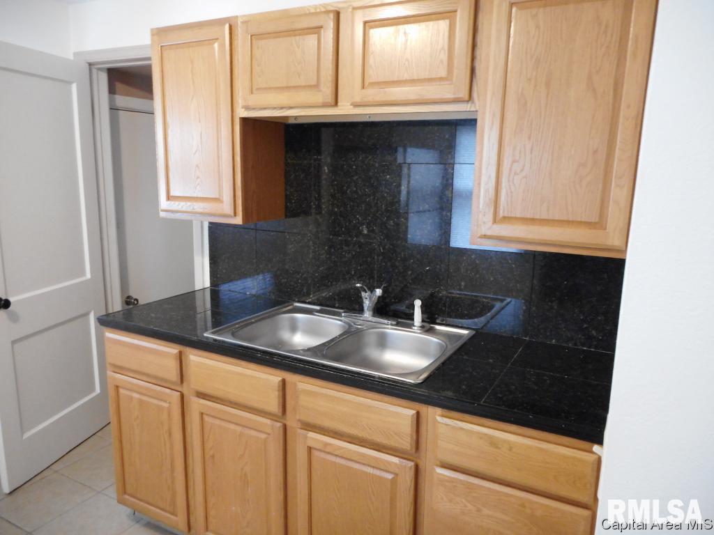 1929 North 22nd Street Springfield, IL 62702 - Photo 4 of 8