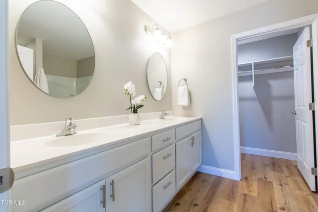 $13,400,000 | 3404-3585 Frylee Court, Kingsport, TN 37664