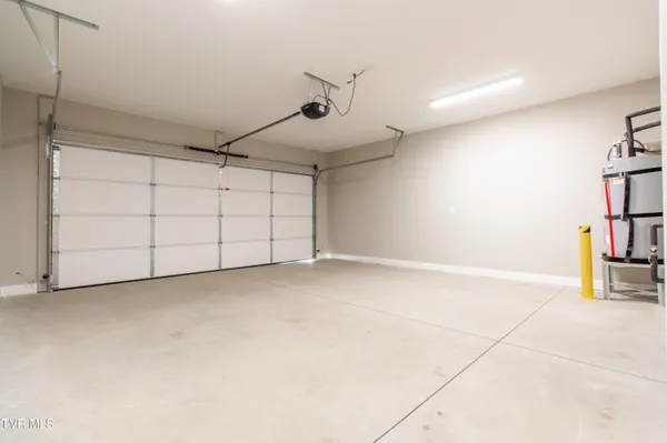 $11,999,900 | 3404-3585 Frylee Court, Kingsport, TN 37664