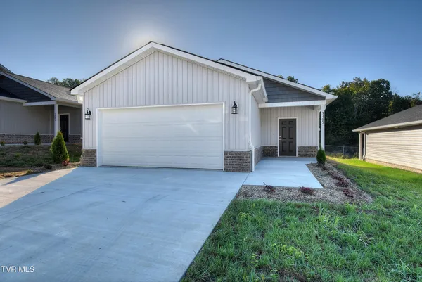 $11,999,900 | 3404-3585 Frylee Court, Kingsport, TN 37664