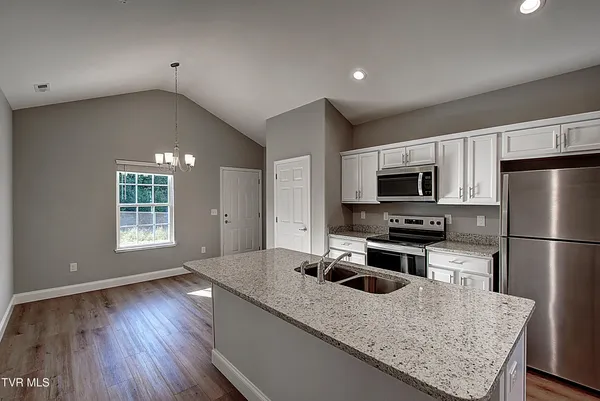 $11,999,900 | 3404-3585 Frylee Court, Kingsport, TN 37664