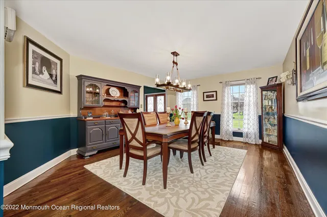 $1,050,000 | 26 Saddlebrook Road, Millstone Township, NJ 08535