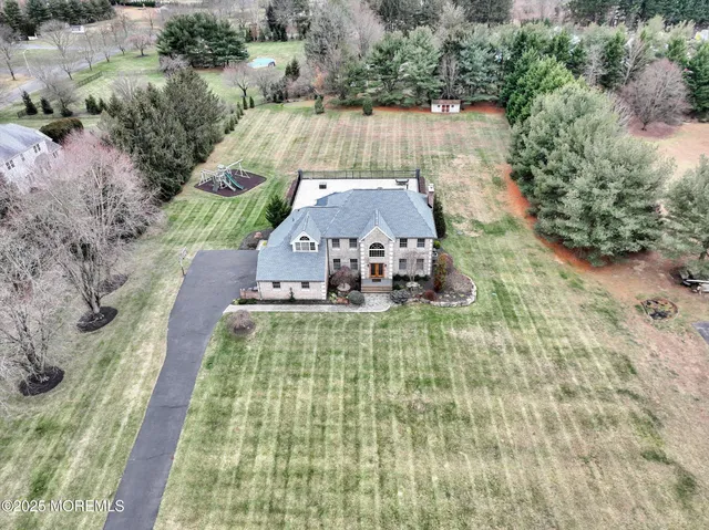 $1,050,000 | 26 Saddlebrook Road, Millstone Township, NJ 08535