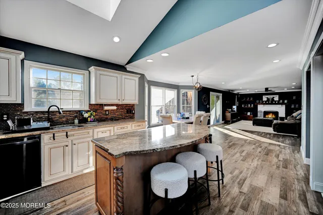 $1,050,000 | 26 Saddlebrook Road, Millstone Township, NJ 08535