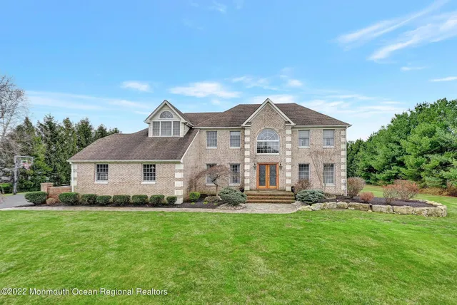 $1,050,000 | 26 Saddlebrook Road, Millstone Township, NJ 08535