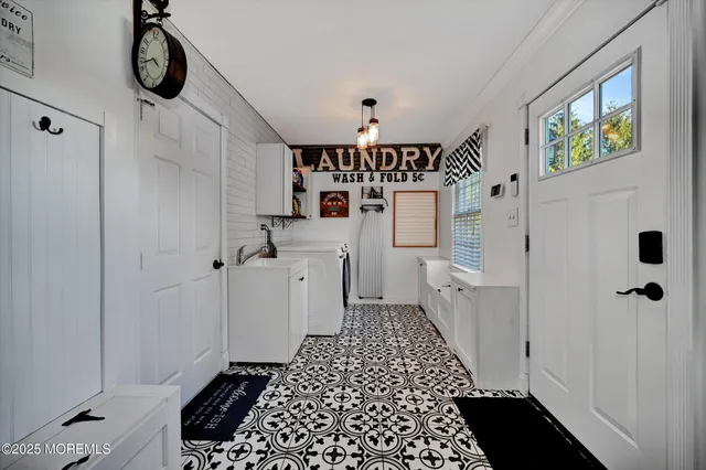 $1,050,000 | 26 Saddlebrook Road, Millstone Township, NJ 08535