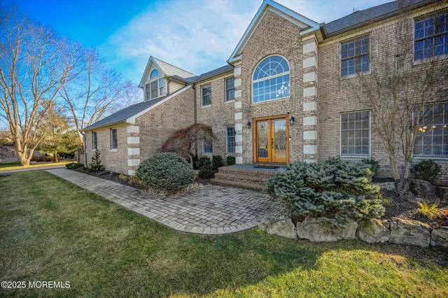 $1,050,000 | 26 Saddlebrook Road, Millstone Township, NJ 08535