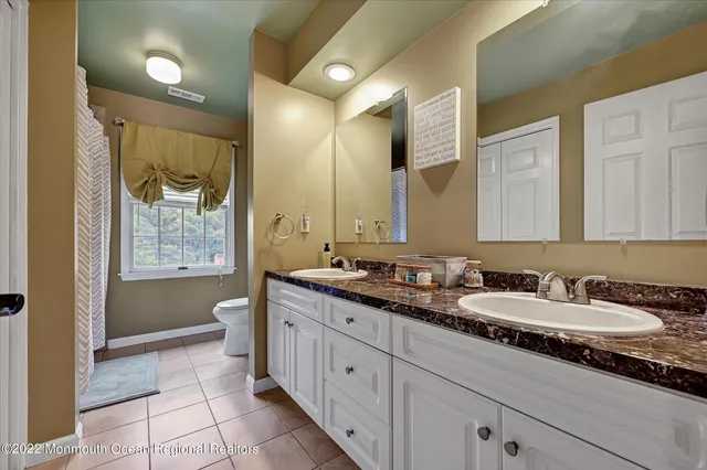 $1,050,000 | 26 Saddlebrook Road, Millstone Township, NJ 08535