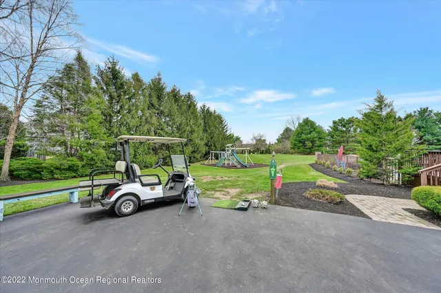 $1,050,000 | 26 Saddlebrook Road, Millstone Township, NJ 08535