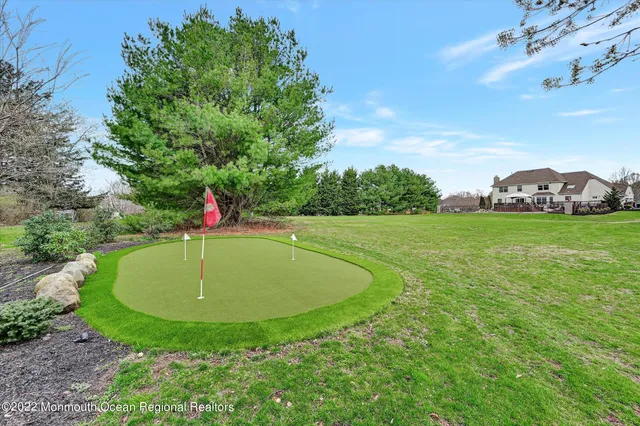 $1,050,000 | 26 Saddlebrook Road, Millstone Township, NJ 08535