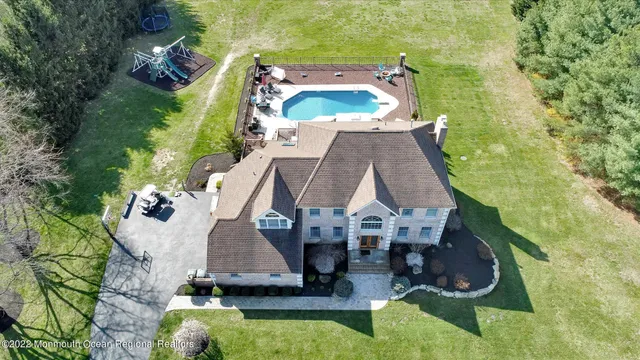 $1,050,000 | 26 Saddlebrook Road, Millstone Township, NJ 08535