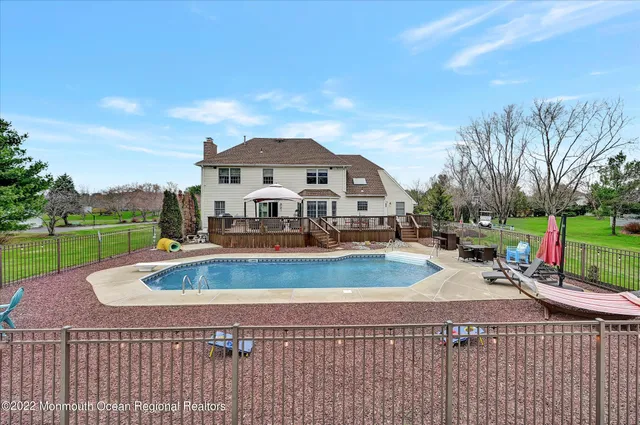 $1,050,000 | 26 Saddlebrook Road, Millstone Township, NJ 08535