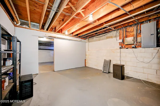 $1,050,000 | 26 Saddlebrook Road, Millstone Township, NJ 08535