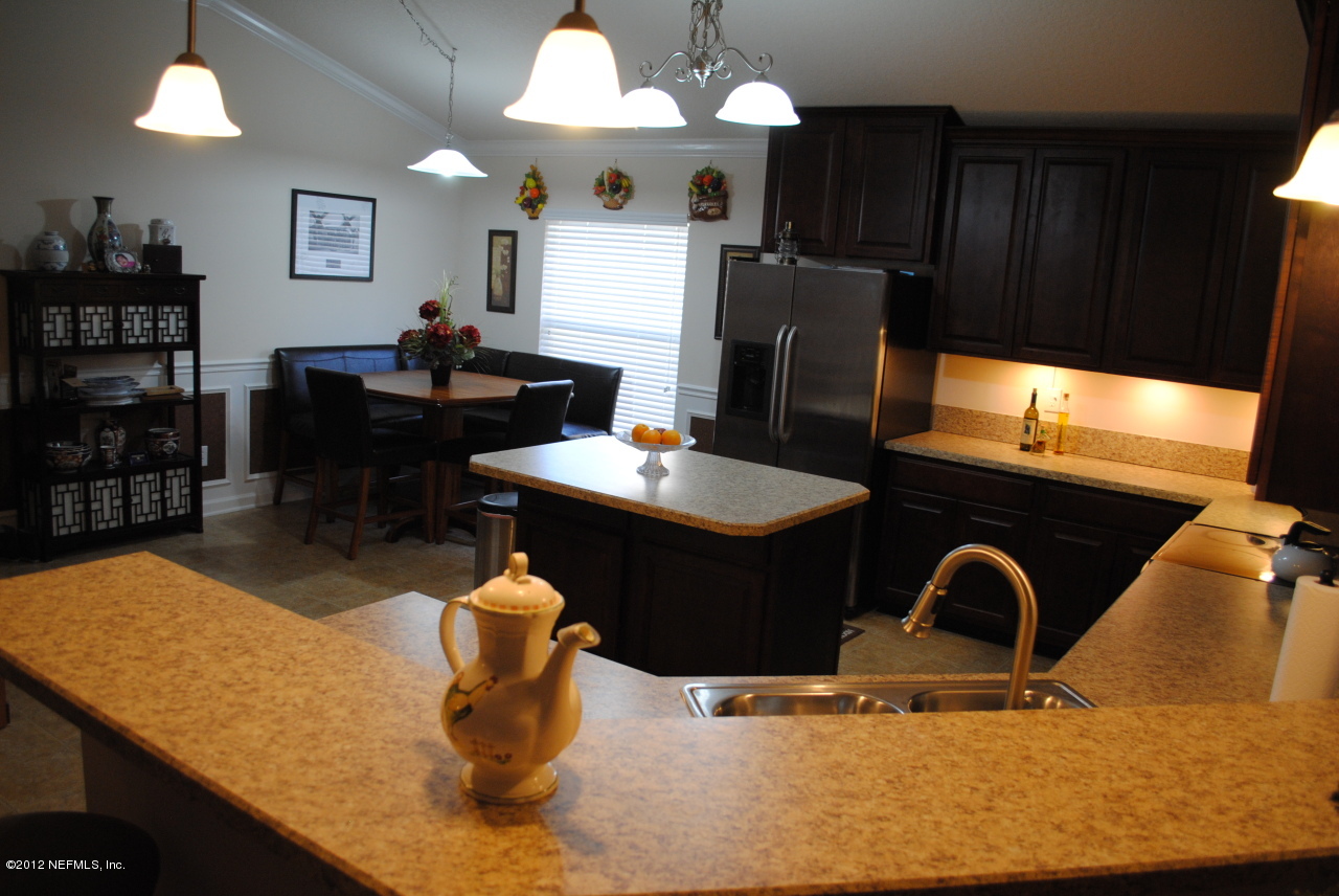 4062 Trail Ridge Road Middleburg, FL 32068 - Photo 3 of 28 Kitchen