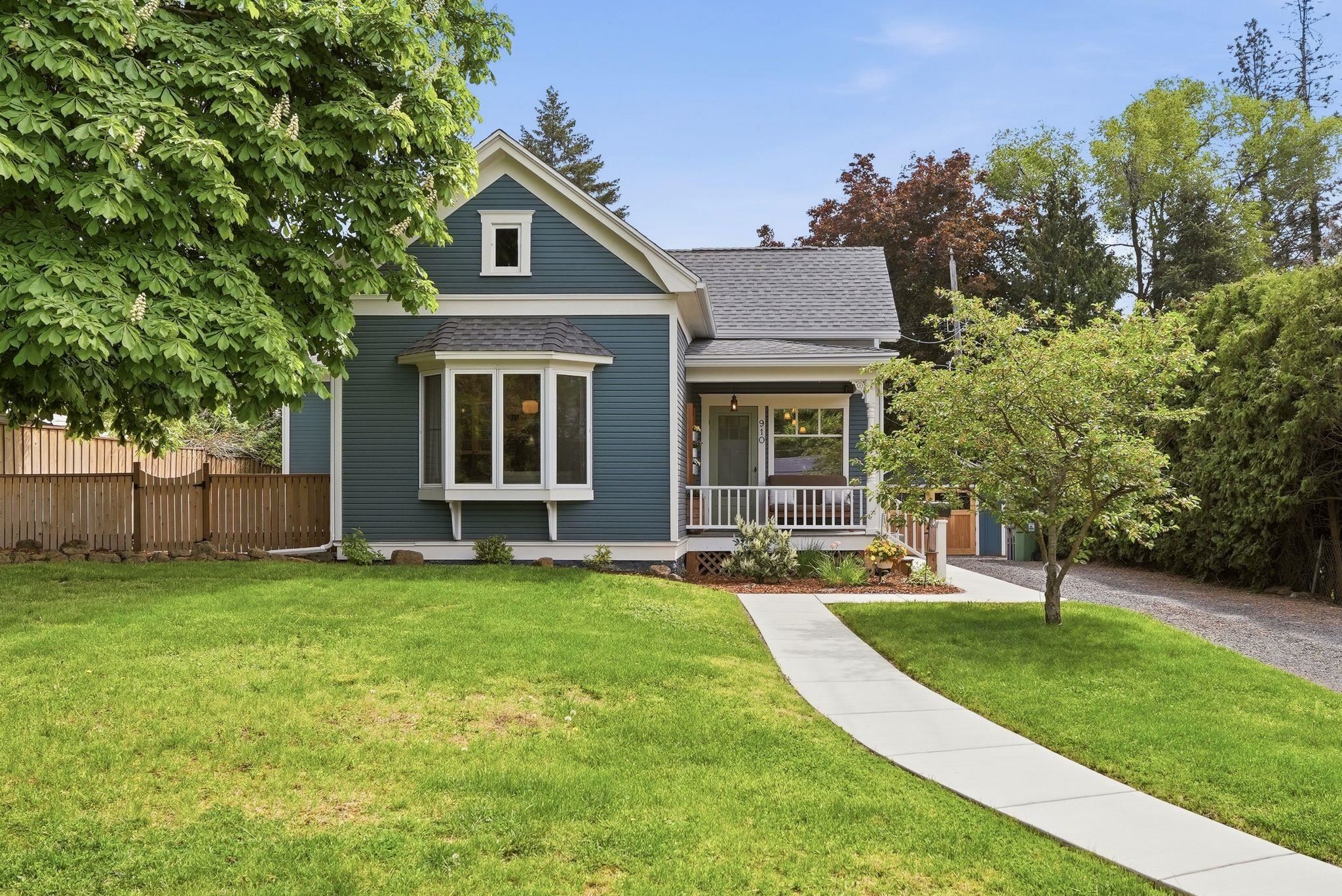 910 East 34th Avenue Spokane, WA 99203 - Photo 2 of 43