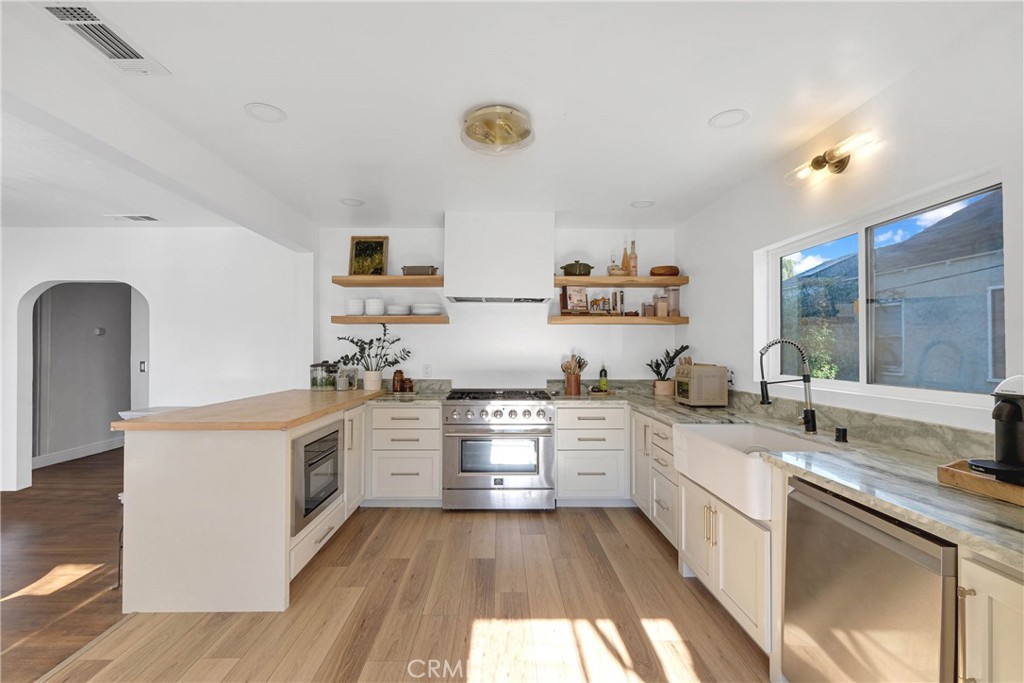 3493 Bandini Avenue Riverside, CA 92506 - Photo 12 of 35