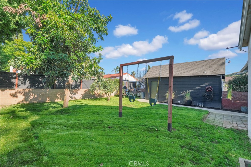 3493 Bandini Avenue Riverside, CA 92506 - Photo 28 of 35