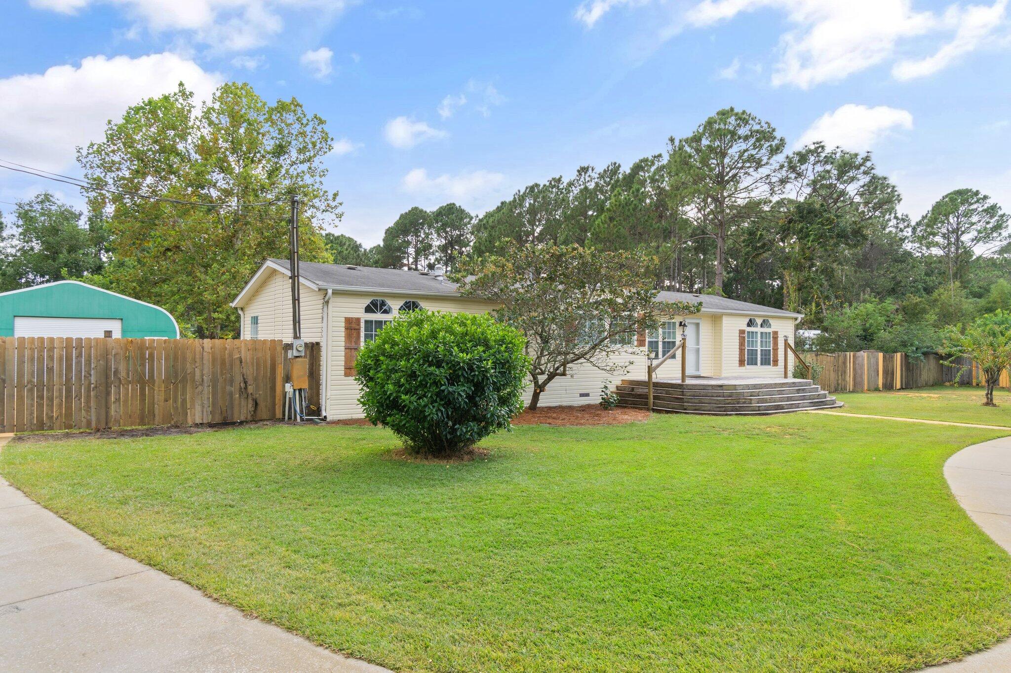 9289 Ridge Road Navarre, FL 32566 - Photo 4 of 43 3-web-or-mls-9289-ridge-rd