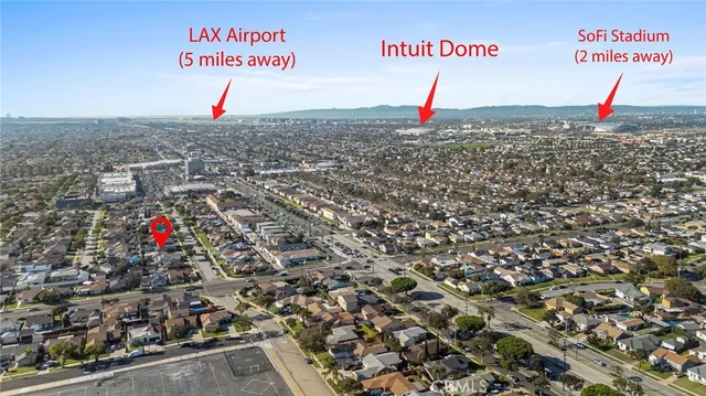 a view of multiple houses