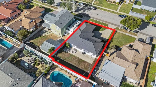 $879,900 | 2302 West 115th Street, Hawthorne, CA 90250